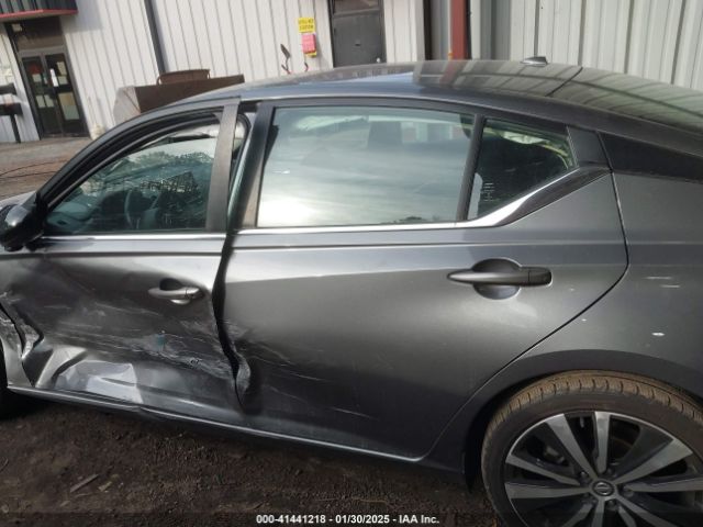 1N4BL4CV5NN319375 Nissan Altima Sr Fwd