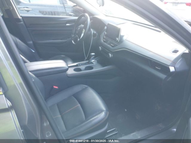 1N4BL4CV5NN319375 Nissan Altima Sr Fwd