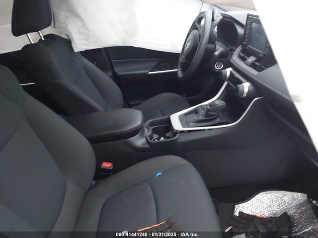 2T3H1RFV7MW176326 Toyota RAV4 LE