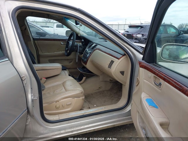 2007 CADILLAC DTS 1G6KD57YX7U198355 Photo 4