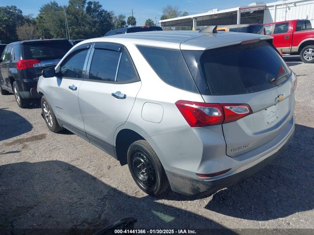 Chevrolet EQUINOX LS 2018 2GNAXHEV5J6210547 Image 3