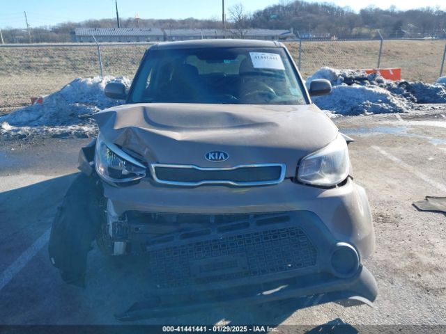 KNDJN2A25F7147335 KIA Soul