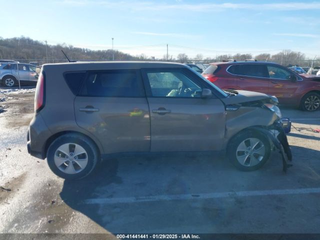 KNDJN2A25F7147335 KIA Soul