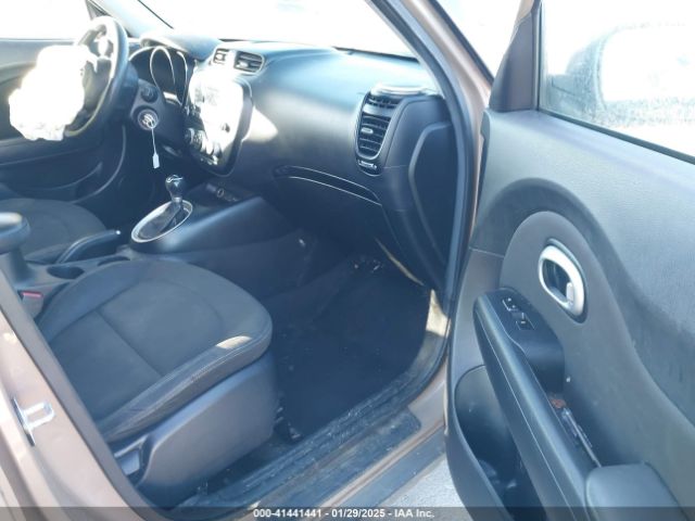 KNDJN2A25F7147335 KIA Soul