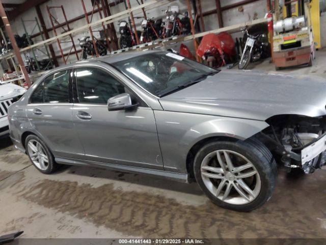 WDDGF8AB5EA954097 Mercedes-Benz C 300 Luxury 4matic/sport 4matic