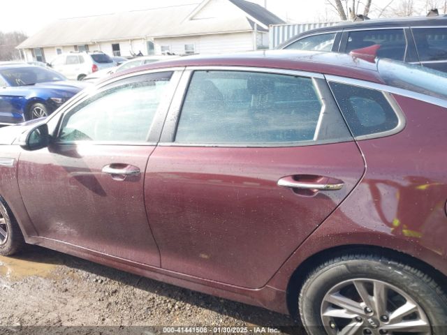 5XXGT4L38LG437797 KIA Optima Lx