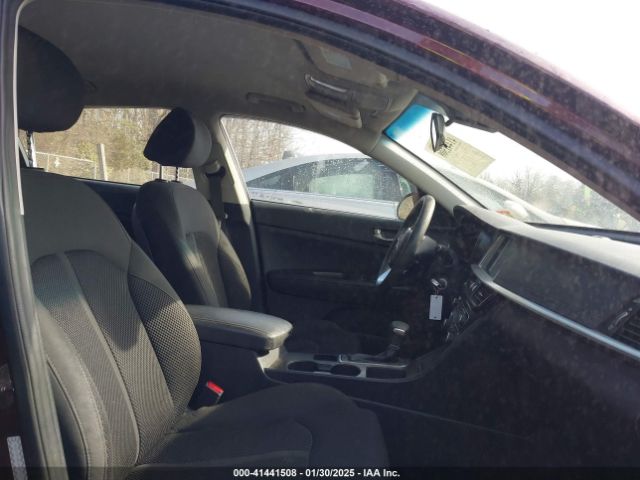 5XXGT4L38LG437797 KIA Optima Lx