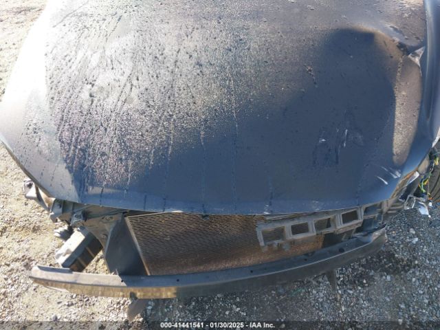 5NPD74LF7JH299320 Hyundai ELANTRA SE