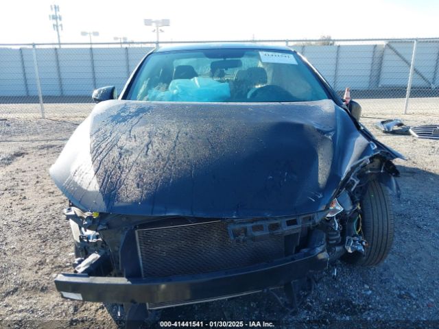 5NPD74LF7JH299320 Hyundai ELANTRA SE