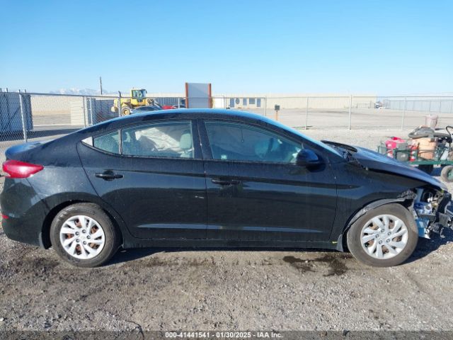 5NPD74LF7JH299320 Hyundai ELANTRA SE