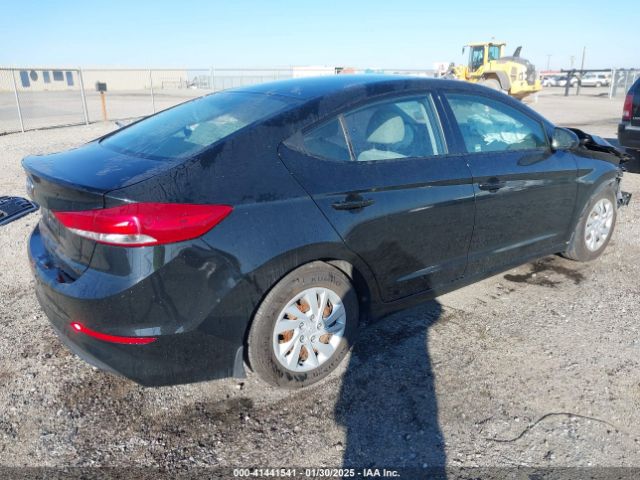 5NPD74LF7JH299320 Hyundai ELANTRA SE