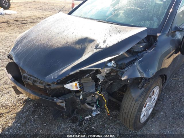 5NPD74LF7JH299320 Hyundai ELANTRA SE