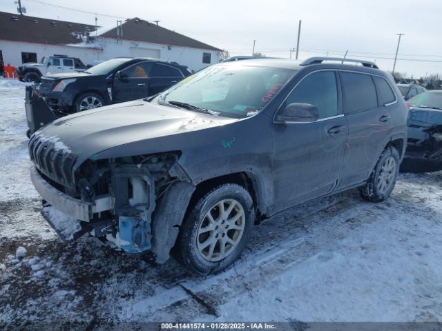 1C4PJLCB9FW760878 Jeep Cherokee Latitude