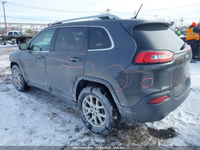 1C4PJLCB9FW760878 Jeep Cherokee Latitude