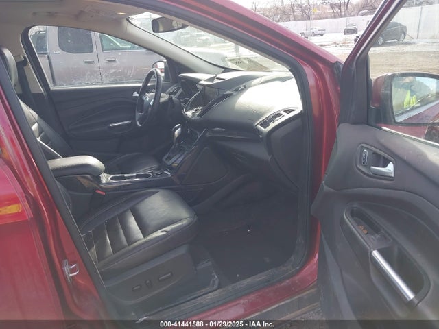 1FMCU9J93FUA25510 Ford Escape Titanium