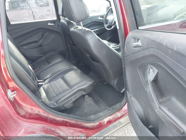 1FMCU9J93FUA25510 Ford Escape Titanium