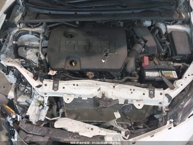 Toyota COROLLA LE 2018 2T1BURHE8JC076882 Image 10