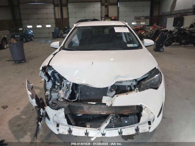 Toyota COROLLA LE 2018 2T1BURHE8JC076882 Image 12