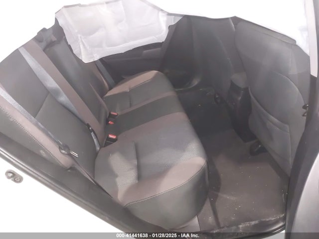 Toyota COROLLA LE 2018 2T1BURHE8JC076882 Image 8