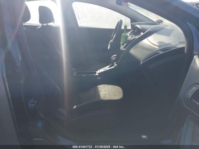 1FADP3E25FL264210 Ford FOCUS S