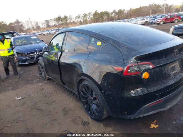 7SAYGDEF9PF921411 Tesla Model Y Performance Dual Motor All-wheel Drive