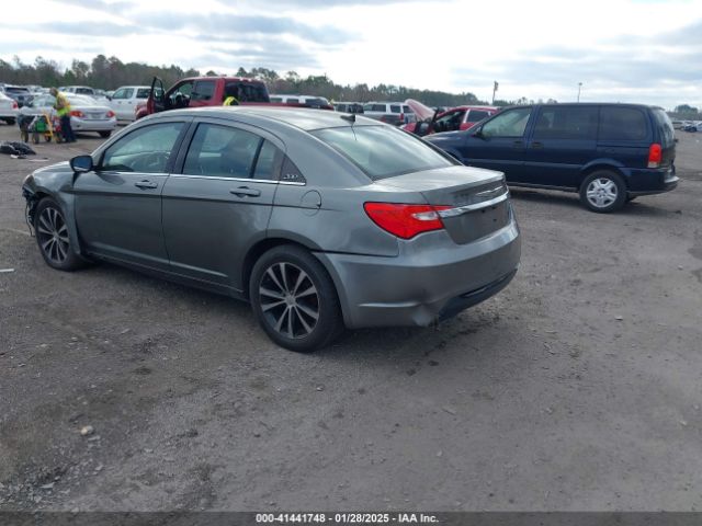 2013 CHRYSLER 200 1C3CCBBG0DN728988 Photo 2