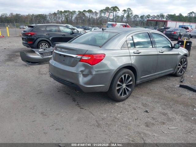 2013 CHRYSLER 200 1C3CCBBG0DN728988 Photo 3