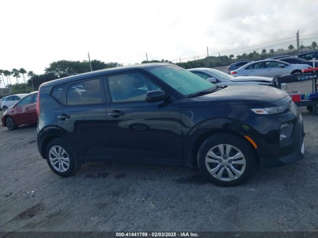 KNDJ23AU7M7769965 KIA SOUL LX