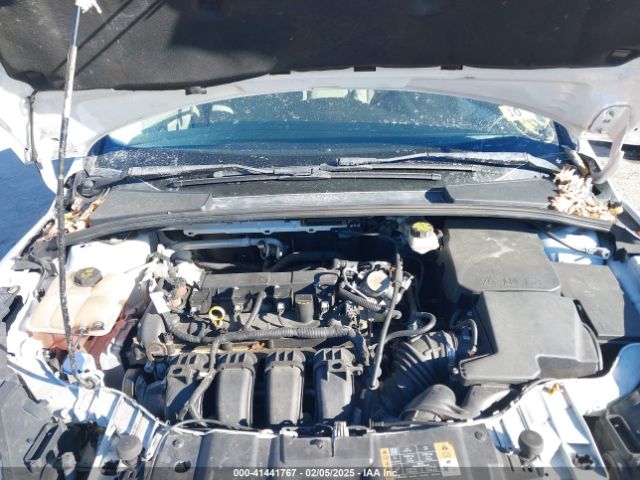 1FADP3F2XJL253047 Ford FOCUS SE