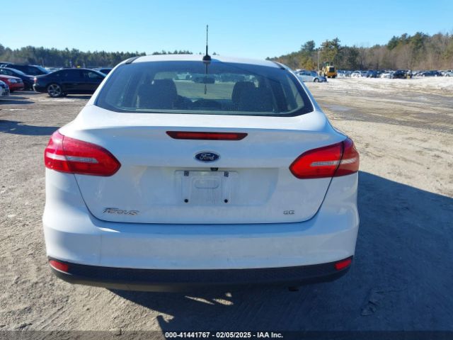 1FADP3F2XJL253047 Ford FOCUS SE