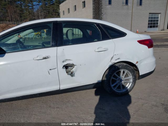 1FADP3F2XJL253047 Ford FOCUS SE