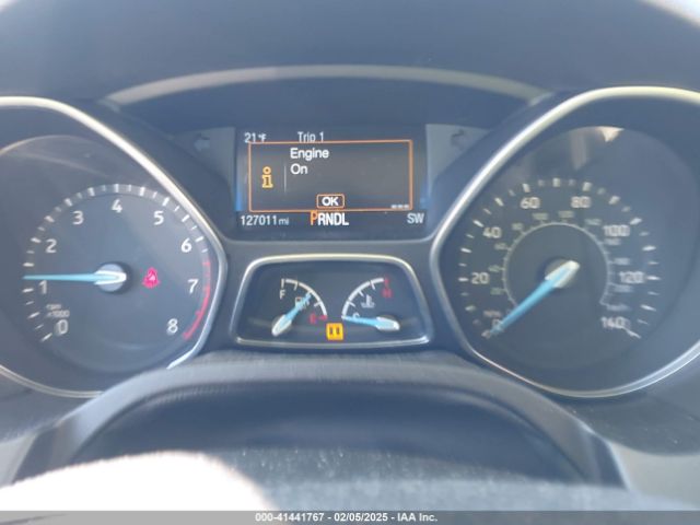 1FADP3F2XJL253047 Ford FOCUS SE