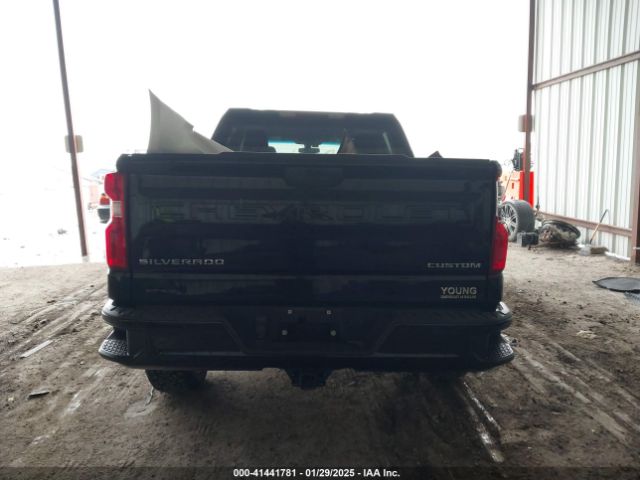 3GCPWBEK3MG185732 Chevrolet Silverado 1500 2wd  Short Bed Custom