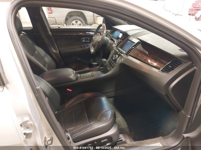 1FAHP2J89JG128881 Ford Taurus Limited