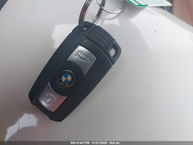 2013 Bmw 328i Xdrive მანქანა იყიდება აუქციონზე, vin: WBAKF5C56DE657855, აუქციონის ნომერი: 41441799