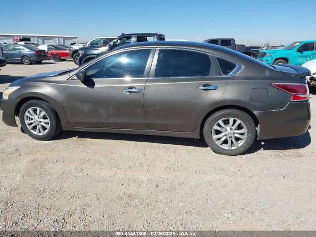 Nissan Altima 2.5 S 2014 1N4AL3AP5EN223742 Image 15