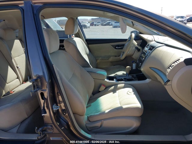 Nissan Altima 2.5 S 2014 1N4AL3AP5EN223742 Image 5