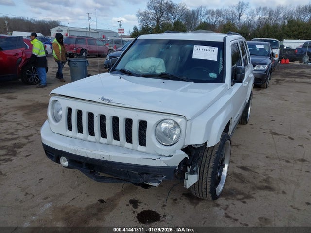 1C4NJPBA9ED576588 Jeep Patriot Sport