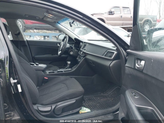 5XXGT4L31GG025842 KIA Optima Lx