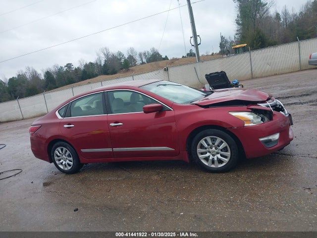 Nissan Altima 2.5 S 2015 1N4AL3AP7FN308423 Image 13