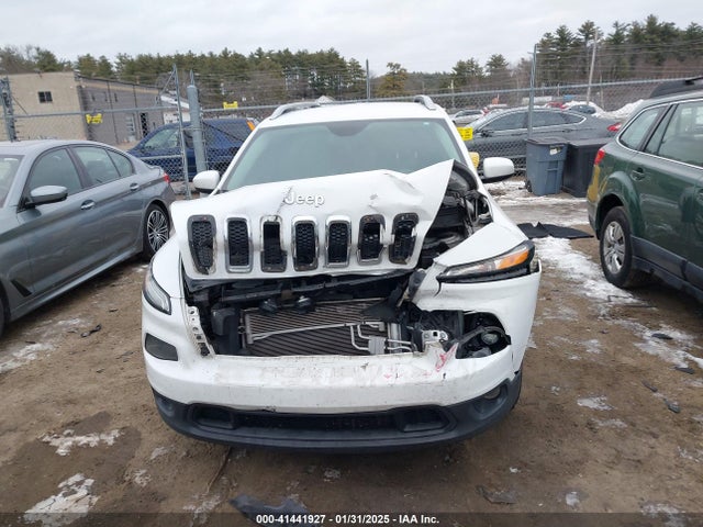 1C4PJLLB2JD518969 Jeep Cherokee Latitude Plus Fwd