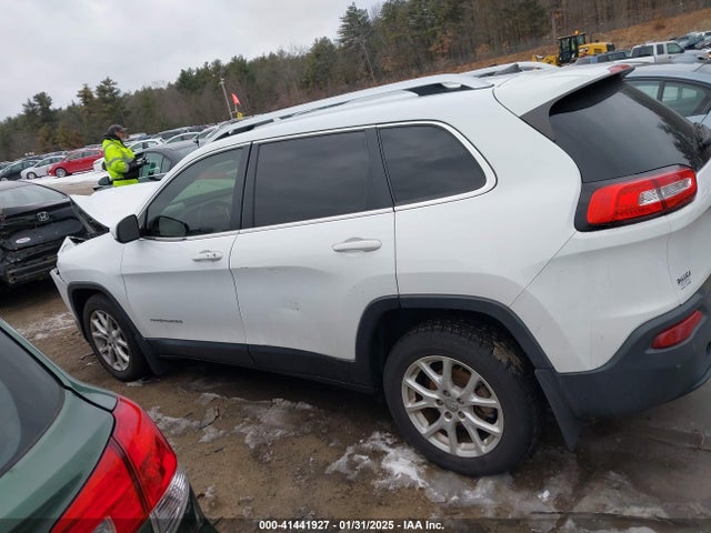 1C4PJLLB2JD518969 Jeep Cherokee Latitude Plus Fwd