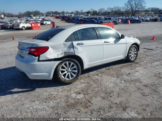 2014 CHRYSLER 200 1C3CCBCG5EN125552 Photo 3