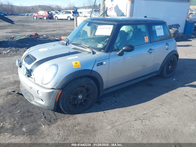 2003 MINI COOPER S WMWRE334X3TD64065 Photo 1