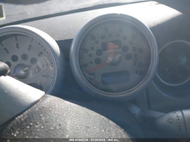 2003 MINI COOPER S WMWRE334X3TD64065 Photo 6