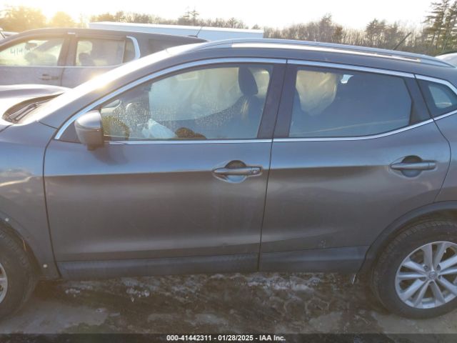 JN1BJ1CP4HW005900 Nissan Rogue Sport Sv