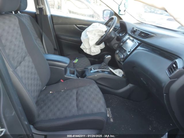 JN1BJ1CP4HW005900 Nissan Rogue Sport Sv