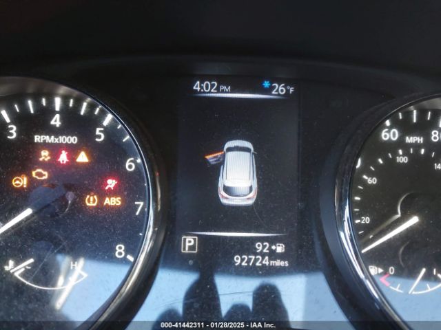 JN1BJ1CP4HW005900 Nissan Rogue Sport Sv