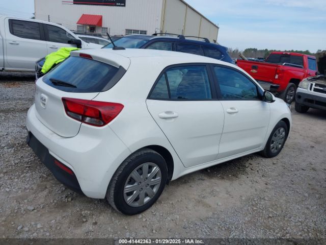 3KPA25AD5NE457866 KIA Rio 5-door S