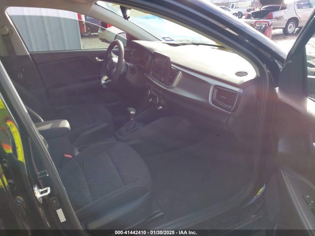 3KPA24AD8NE493898 KIA RIO S